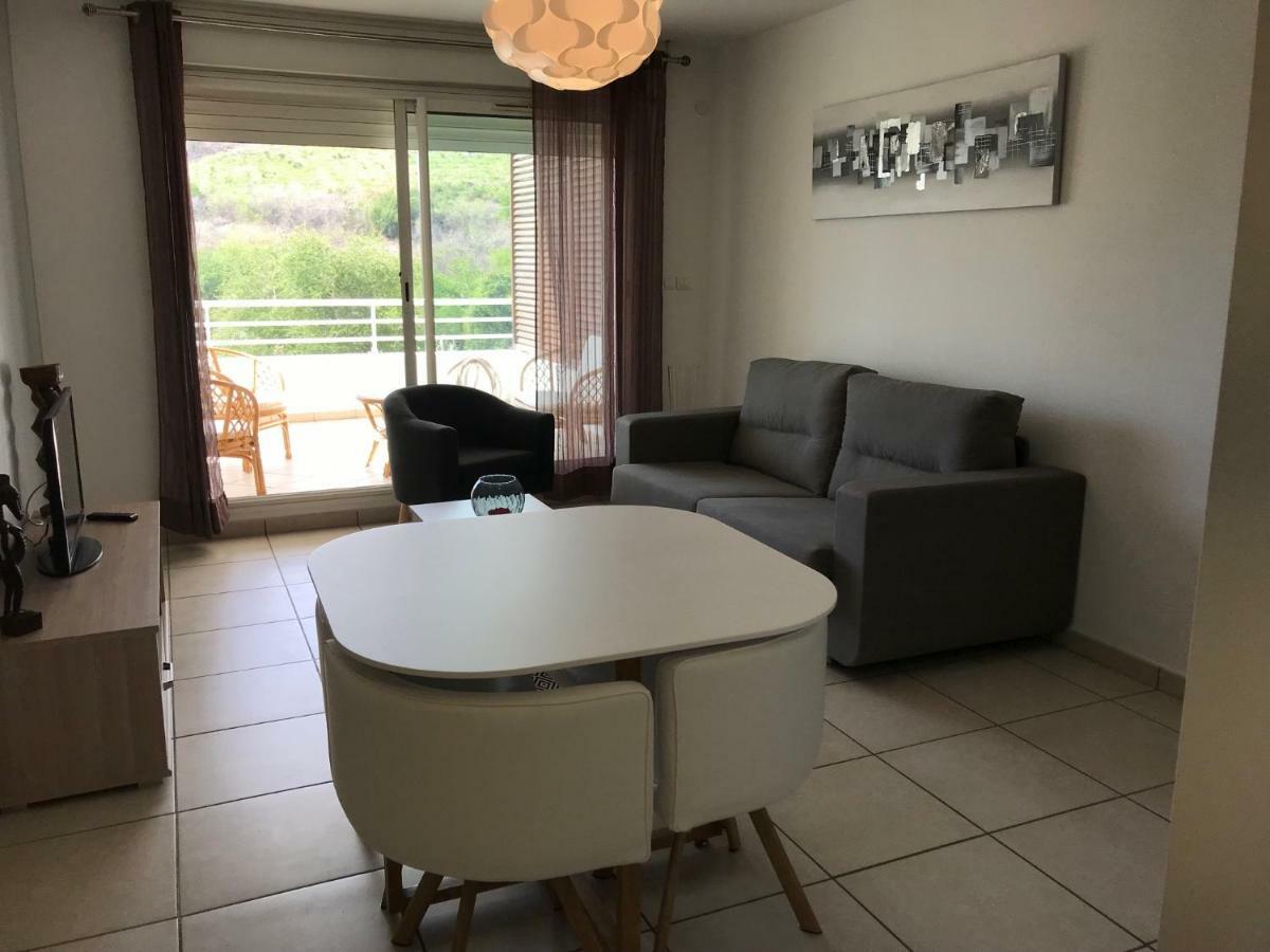 Meuble Homard Avec Jacuzzi Et Vue Mer Saint-Gilles Les Bains Zewnętrze zdjęcie